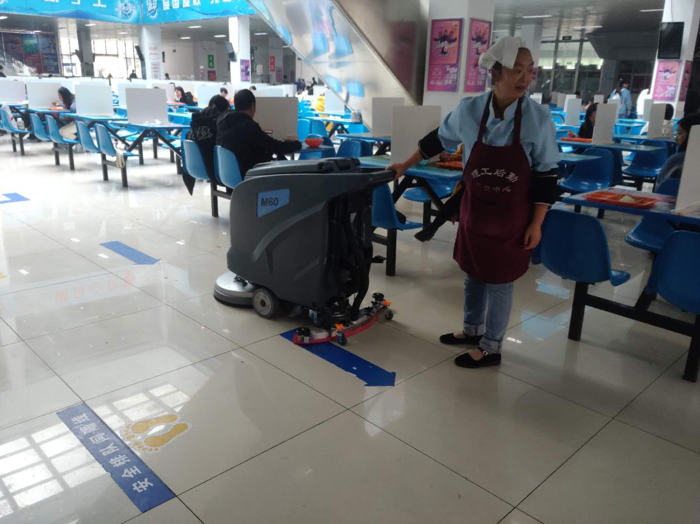 成都理工食堂洗地機清潔
