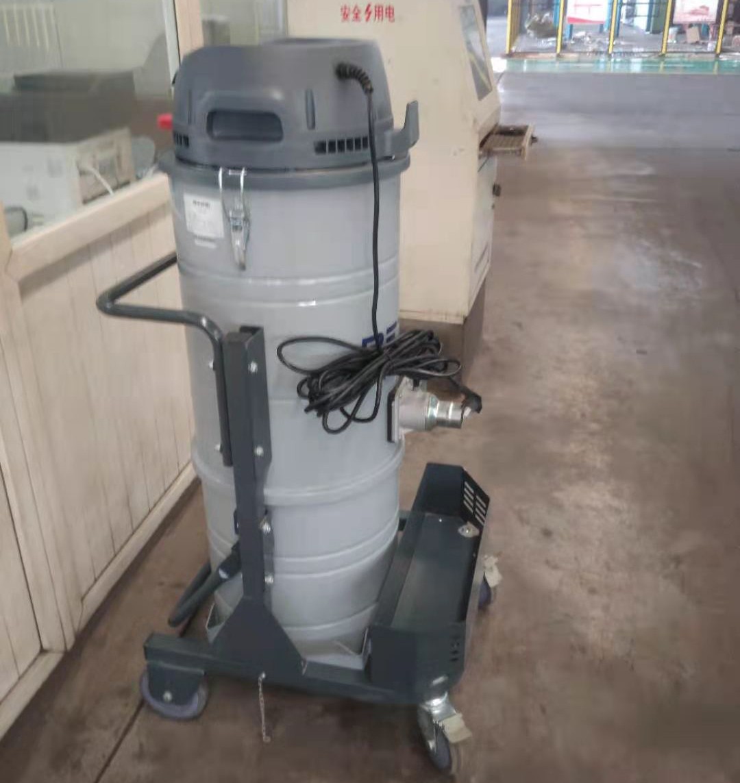 冶金廠專用工業(yè)吸塵器
