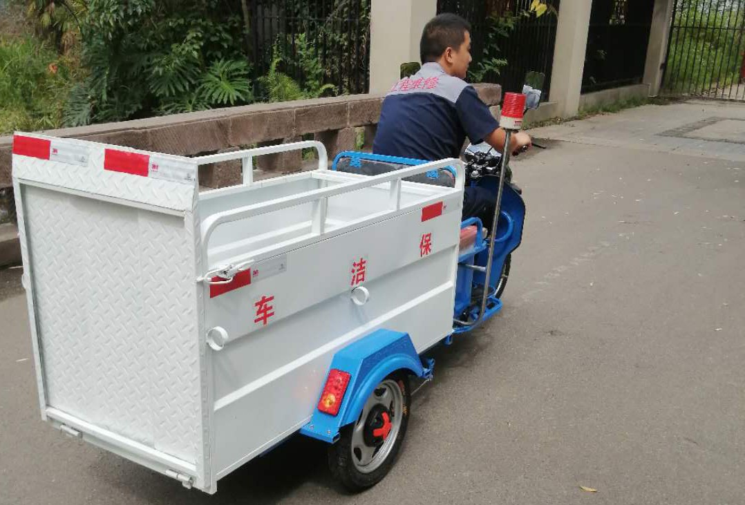 電動(dòng)保潔車使用前需要檢查與注意的地方